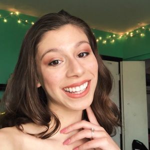 Meet your Posher, Logan